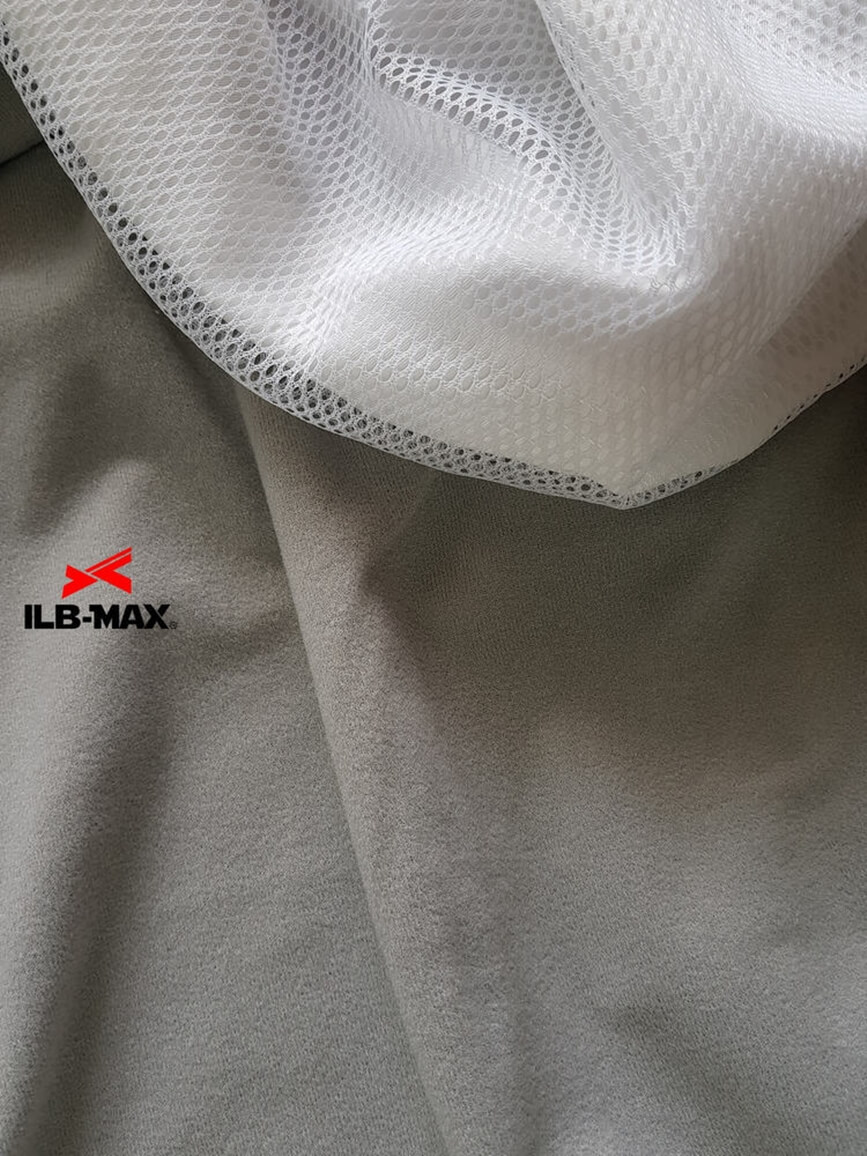 1806_REDSWINDBREAKER_5