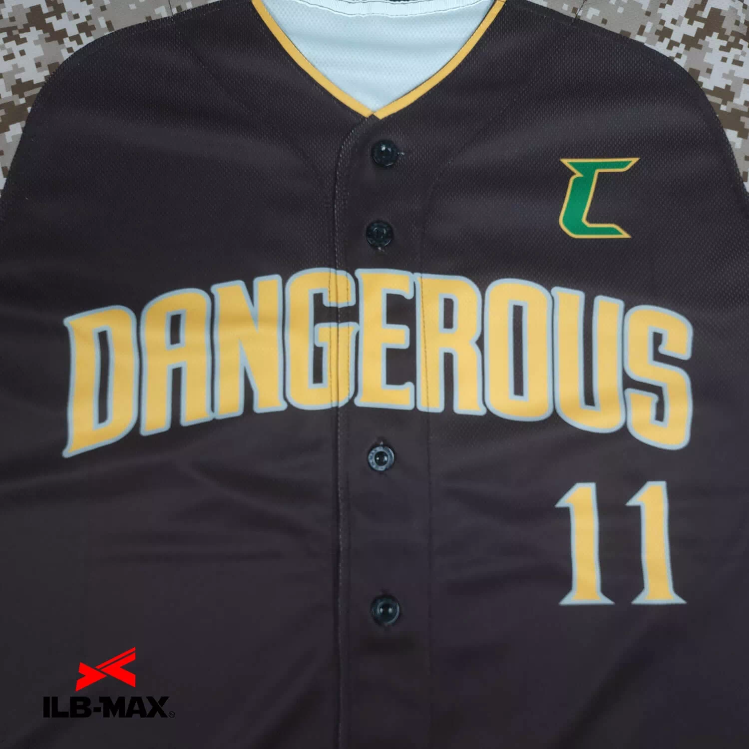 NIIZA DANGEROUS4