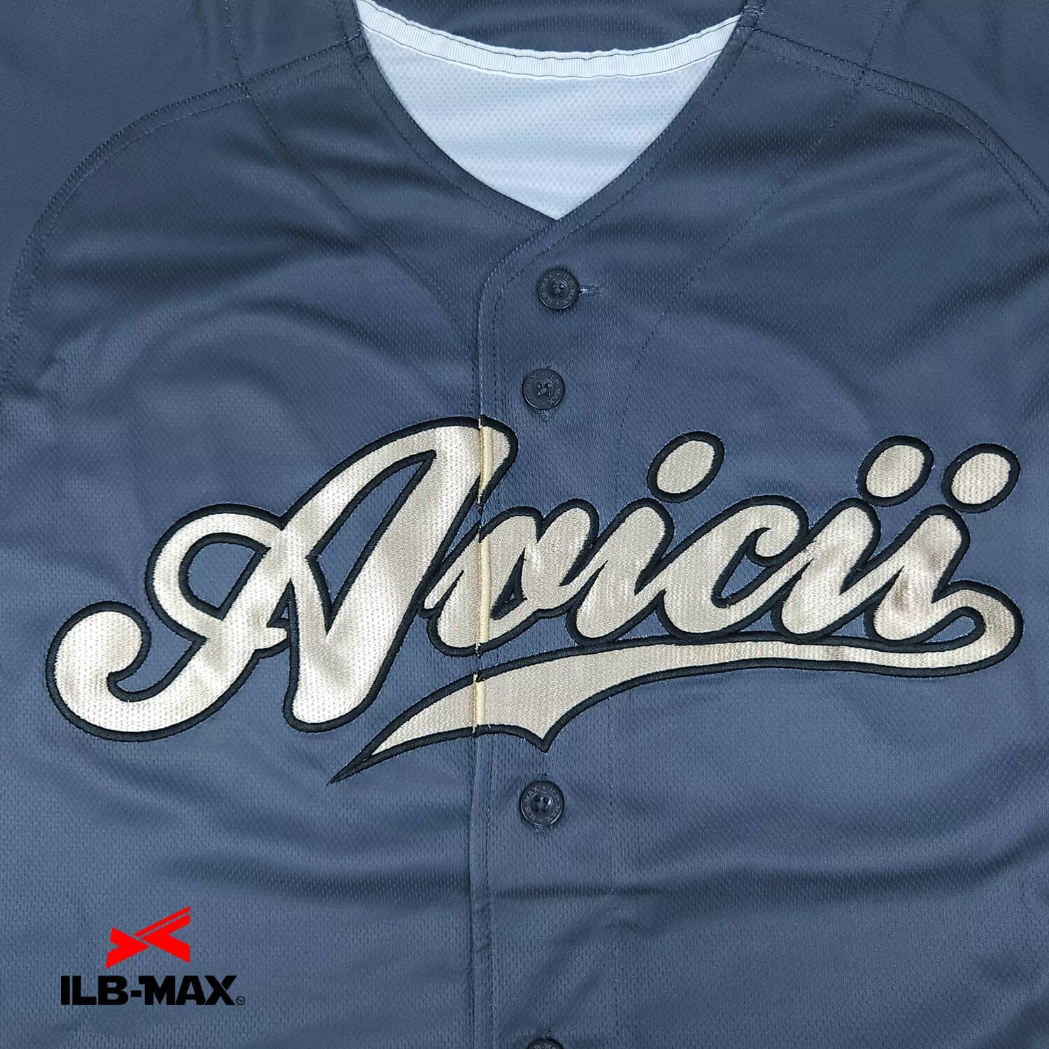 Avicii1