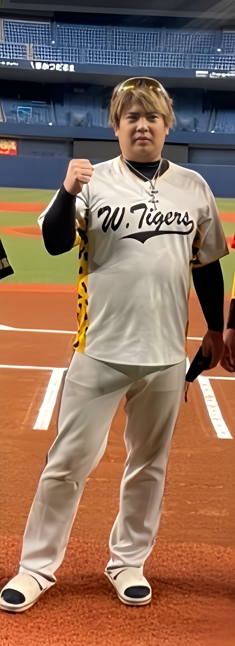 White tigers (2)