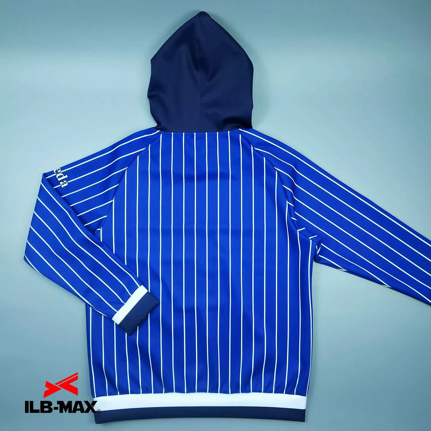 AKO BLUE Oceans4