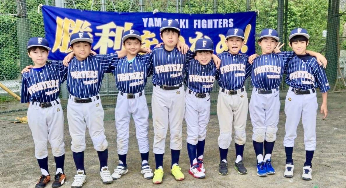 DESCENTE　ユニフォーム　セットアップ　野球　ネイビー　アイボリー DESCENTE ユニフォーム セットアップ 野球 ネイビー アイボリー 楽天