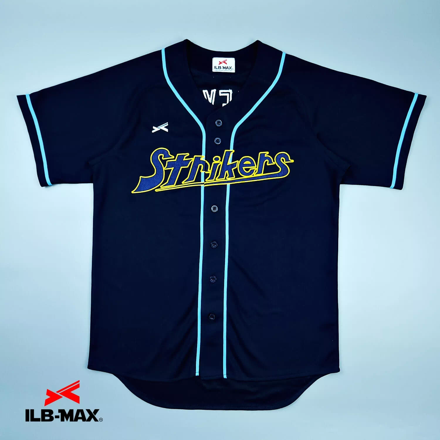 STRIKERS_1st1